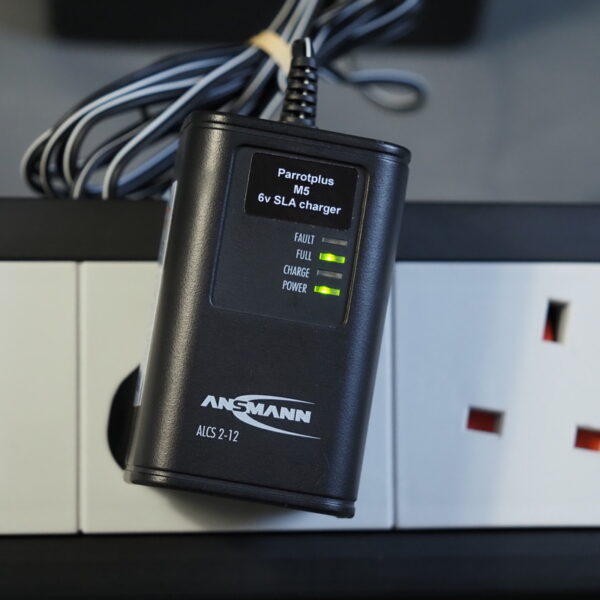 M5 Battery charger