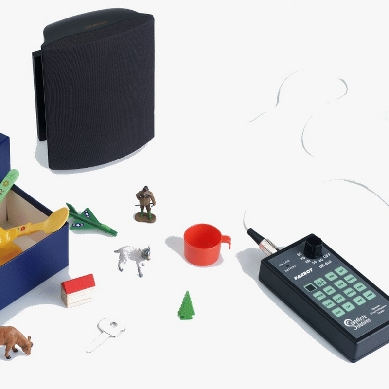 Parrot 5 system with some toys